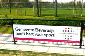 Sportveldbord van de gemeente Beverwijk.